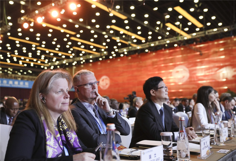 5月14日，“一带一路”国际合作高峰论坛开幕式在北京国家会议中心举行。这是出席高峰论坛的代表在开幕式上。